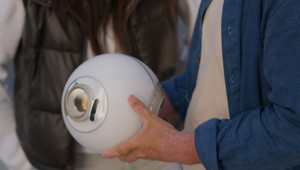 Sam Altman’ın girişimi World, kripto ödeme ve şifreli mesajlaşmayı tek uygulamada topladı