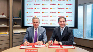 Akbank, Asya Kalkınma Bankası ile yapılan ortak yatırımla destek temin etti