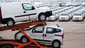 Hafif ticari araç satışlarında zirve el değiştirmedi