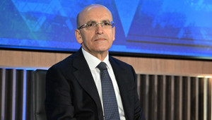 Hazine ve Maliye Bakanı Şimşek: Vergi artışı gündemimizde yok. Lüks harcamalarla ilgili çalışma yapıyoruz