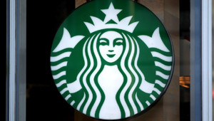 Starbucks’ta iki yıl sonra ilk trafik artışı: Gelir güçlü, kâr baskı altında