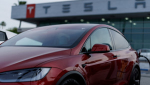 Tesla'nın kârı beklentileri aştı