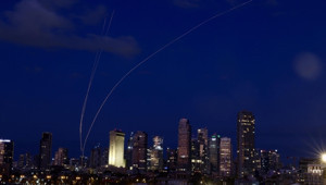 İran saldırılarında Dubai Havalimanı da hasar aldı: 4 yaralı