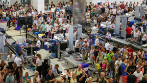 Vize ayrı, kontrolü ayrı dert: Schengen'deki yeni sistem yüzlerce yolcuya uçak kaçırtıyor