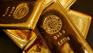 Altında papatya falı: Yükseliyor, yükselmiyor!