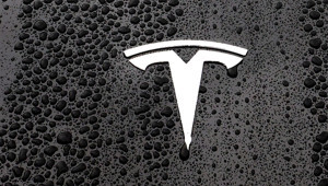 Elon Musk'a bir darbede o şirketinden geldi: Yeni modele rağmen hisseler sert düştü