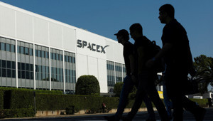 SpaceX rüzgarı sona mı erdi? Hisseler sert düştü, Musk 59 milyar dolar daha kaybetti