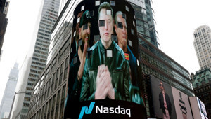 Musk'ın serveti tek günde 50 milyar dolar eridi: Nasdaq'taki ilk günde hisseler çöktü