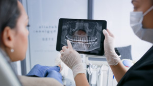 Dolgu ve implant dönemi bitiyor mu? Kök hücreyle canlı diş dönemi!
