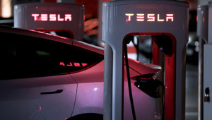 Tesla'da satışlar geriledi: Küresel teslimatlar 486 binin altına indi
