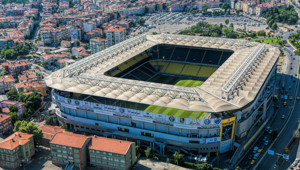 Fenerbahçe'de teknik direktör için ara formül: Dirk Kuyt takımın başında