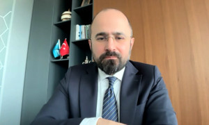 "Trump Henüz Düğmeye Basmadı: Sınırlı Bir Çatışma İran'ın Gizli Silahı Olabilir!"