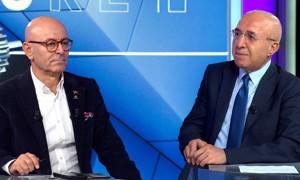 Altın Fiyatları Neden Düşüyor? 2026'da Bizi Ne Bekliyor?