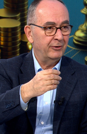 Vedat Akgiray: Steve Jobs da Bill Gates de ahmak değildi, borçla büyümedi