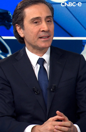 Savaşlara rağmen küresel büyümeyi iki temel sektör sırtlıyor