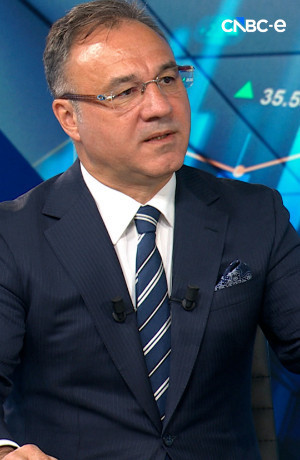 Tevfik Eraslan: "Enflasyonist ortamda nakitte kalmak kaybettiriyor"