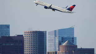 ABD’de hükümet krizi havayollarını felç etti: Yüzlerce uçuş iptal, kaos büyüyor