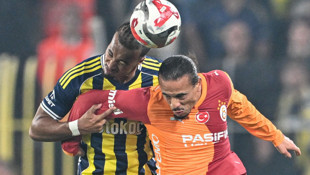 Dev derbide puanlar paylaşıldı, 2 gol ve kart yağmuru