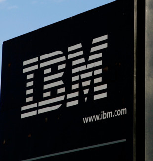 IBM'in geliri ilk çeyrekte arttı