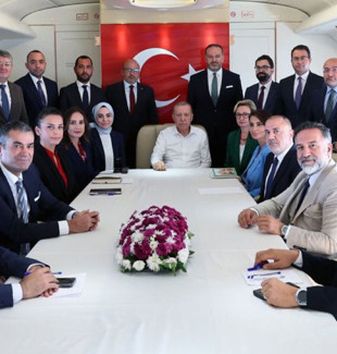 Cumhurbaşkanı Erdoğan'dan asgari ücret mesajı: Hiçbir kesimi enflasyona ezdirmeyeceğiz