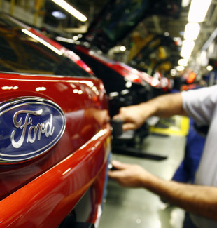 Dev otomobil üreticisi güvenlik riski nedeniyle yüz binlerce aracı geri çağırdı