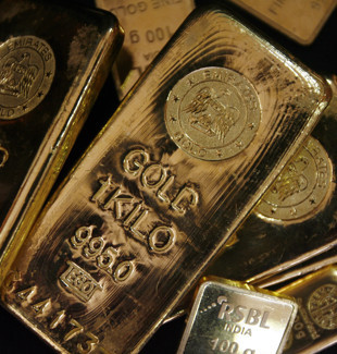 Altın fiyatları Fed belirsizliğiyle geriledi: Haftalık kayıp yüzde 3'e yaklaştı