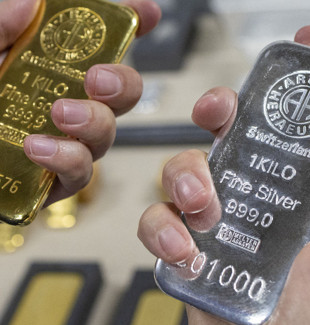 Güvenli liman iştahı kesilmedi: Altın ve gümüş rekora doymadı