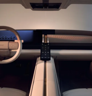 Jaguar Type 01’in iç mekanı ortaya çıktı: Dört bağımsız koltuk, dijital ayna