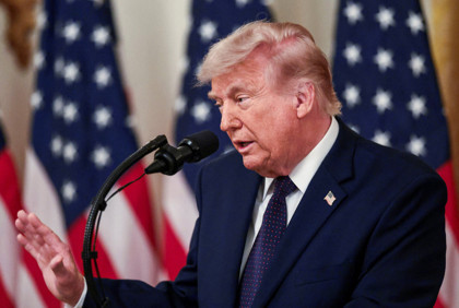Trump'tan yüzde 50'lik yeni gümrük vergisi açıklaması! 'Kanada bizi soyuyor'