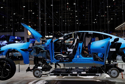 Xiaomi'nin yüzlerce robotlu hiperfabrikası: 76 saniyede bir otomobil