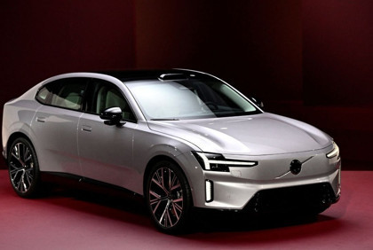 Volvo ES90 Türkiye'de satışa çıktı: Fiyatı ve özellikleri belli oldu