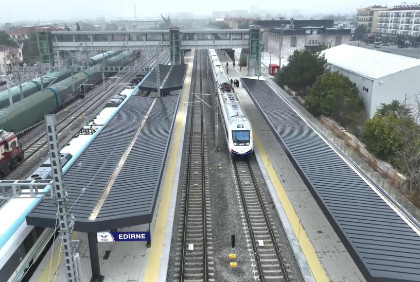Yeni hızlı tren seferleri başladı! Süre 54 dakikaya düştü