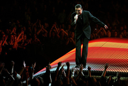 George Michael'ın ikonik gitarı satışta: 120 bin sterlinlik miras kavgası