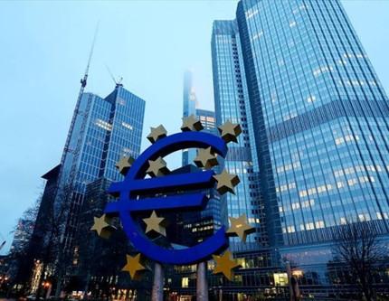 ECB üyelerinden faiz ve enflasyon mesajı