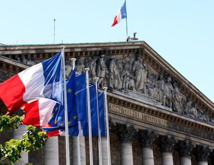S&P Global: Fransa'nın kredi notunda ani değişiklik beklenmiyor