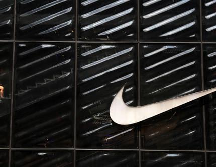 Nike CEO'su eleştiri oklarının hedefi oldu