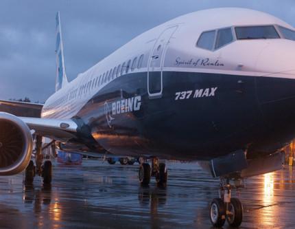 Boeing on binlerce çalışanını ücretsiz izne çıkarıyor