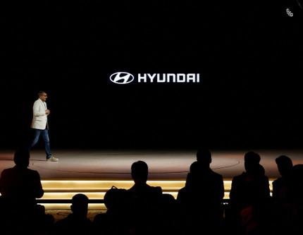 Hyundai Motor India hisseleri, Hindistan'ın en büyük halka arzının ardından ilk gün yüzde 5 düştü