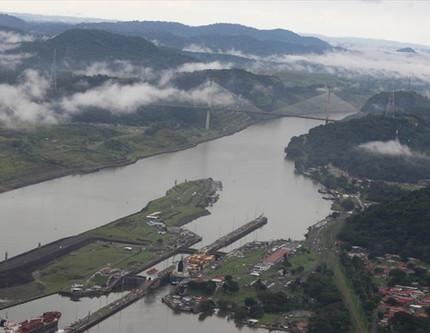 Panama'dan ABD gemilerinin kanalı ücretsiz kullanacağı iddiasına yalanlama