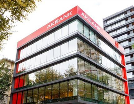 Akbank 3,5 milyar TL'lik takipteki alacağını sattı