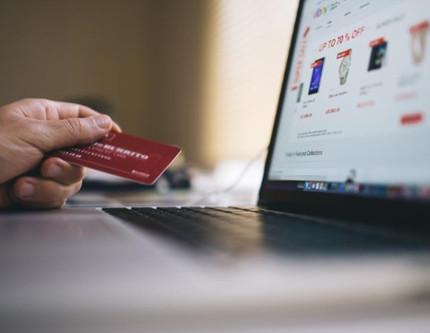 Yurt dışı sitelerinden alışverişte kişisel bilgi paylaşımına dikkat