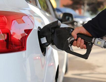 Benzine zam geldi: Güncel akaryakıt fiyatları