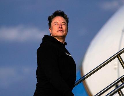 Musk, ABD'de yeni bir siyasi parti kurulması için X'te tekrar anket açtı