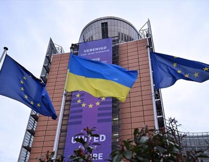 AB'den Ukrayna'ya 1 milyar euro kredi