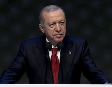 Cumhurbaşkanı Erdoğan: Malum çevrelerin operasyonu ellerinde patladı, Türkiye pozitif ayrışacak