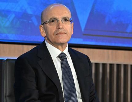 Hazine ve Maliye Bakanı Şimşek'ten Londra'da yoğun ikili görüşme trafiği