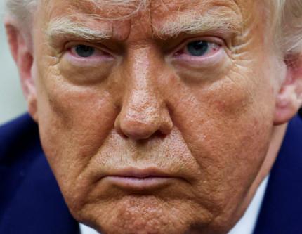 Trump’ın çelik tarifesi kararı küresel piyasaları sarsıyor: Avrupa fiyat düşüşüyle karşı karşıya, ABD’de fiyatlar tırmanıyor