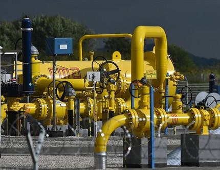 Rusya'nın petrol ve doğalgaz gelirlerinde sert düşüş