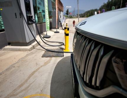 Türkiye'de satılan her 10 otomobilden 4'ü elektrikli ya da hibrit