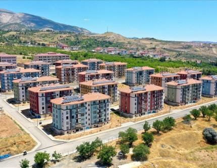 Deprem bölgesinde 49 bin 56 bağımsız bölüm yarın hak sahiplerine teslim edilecek